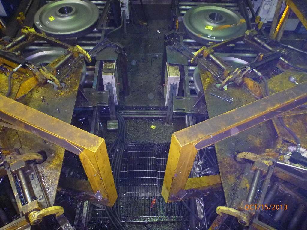 Hydraulic drop table systems for railcar wheelset servicing. Custom designed and installed across multiple sites.